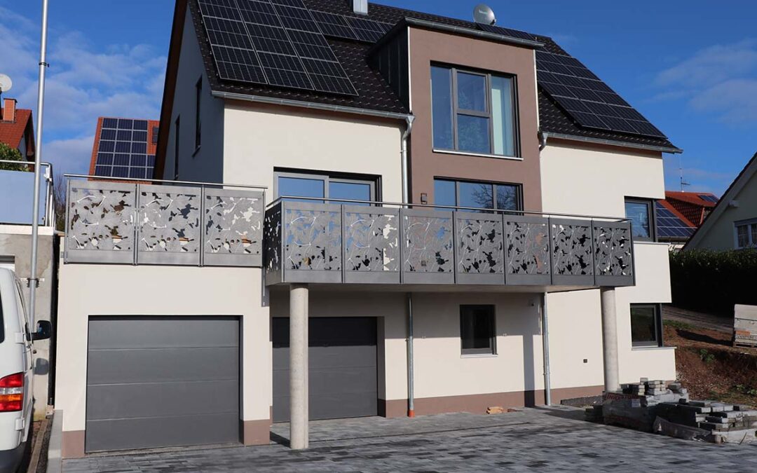 Balconies and terraces of aluminum